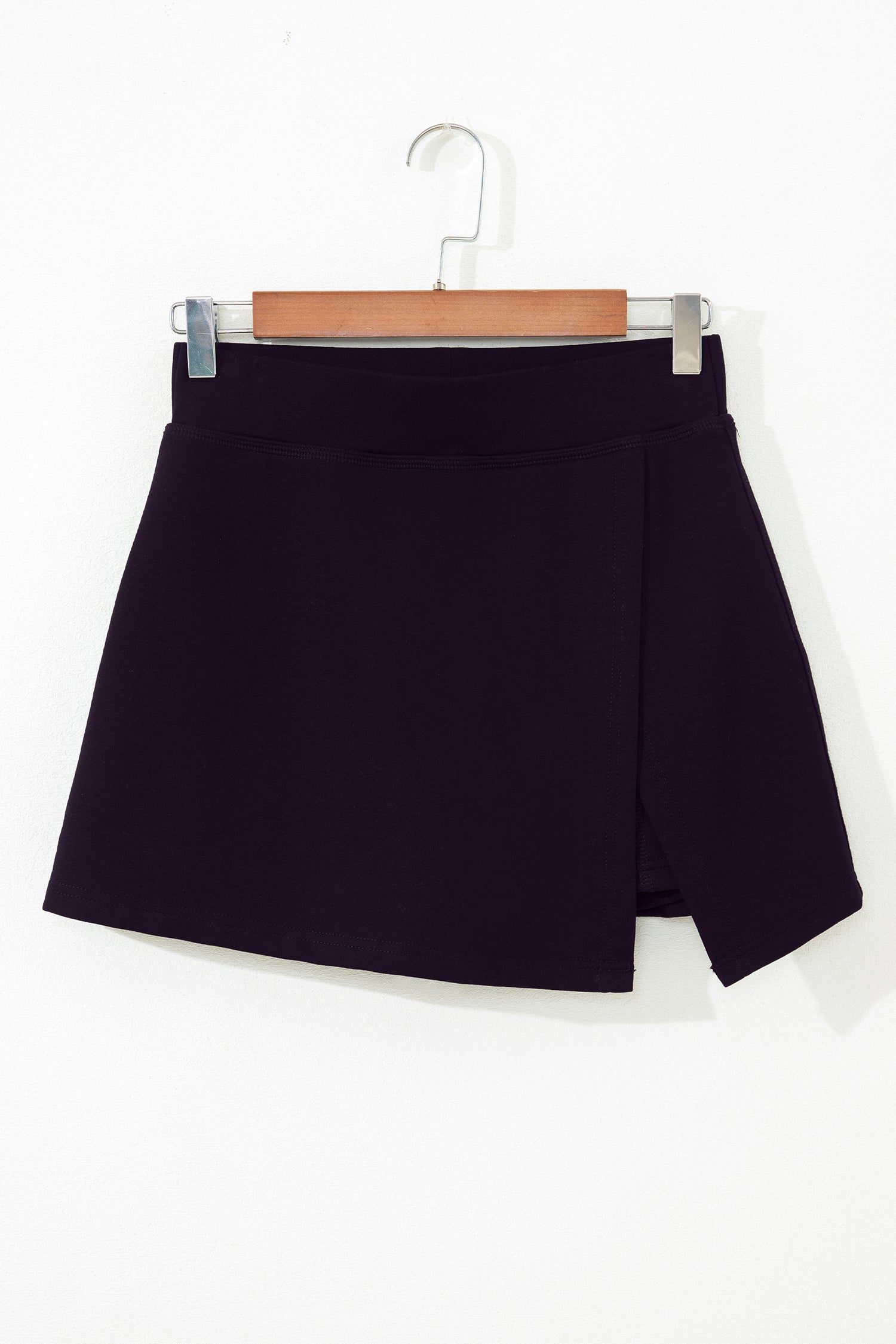 Black Solid Color Wrapped Side Slit Skort