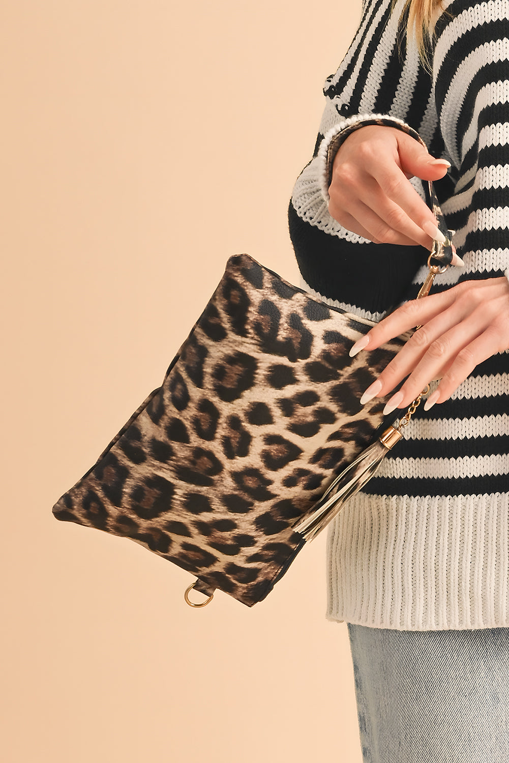 White Leopard/Cow Print Wrist Strap Zipped Wallet