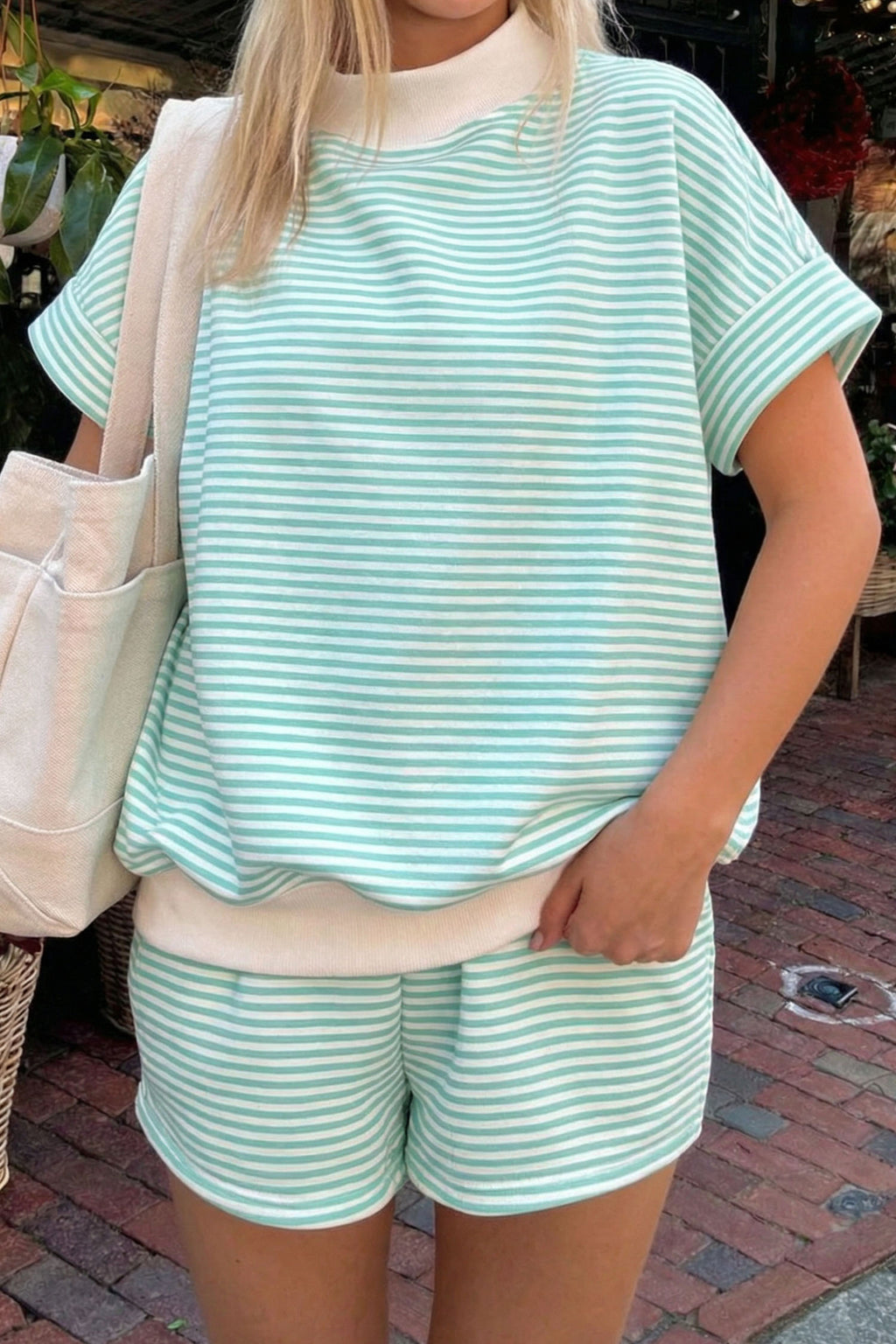 Pink Stripe Cuffed Sleeve Contrast Mock Neck Tee Casual 2pcs Short Set