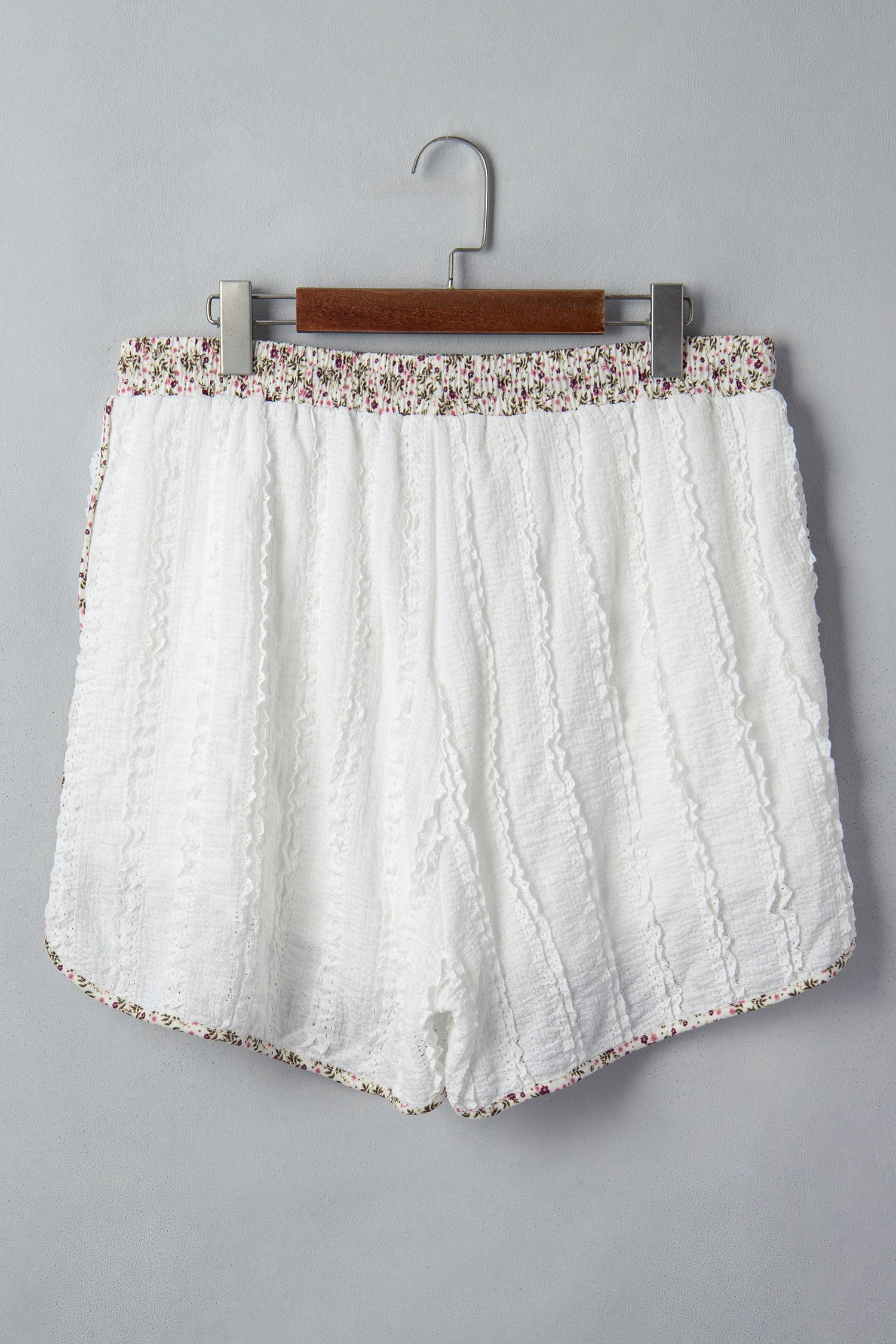 White Textured Lace Detail Floral Star Patch Drawstring Casual Shorts